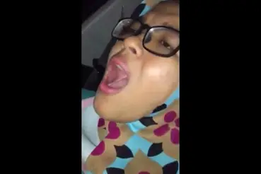 Jilbab Kejang Di Mobil Respons Tubuh Nyata